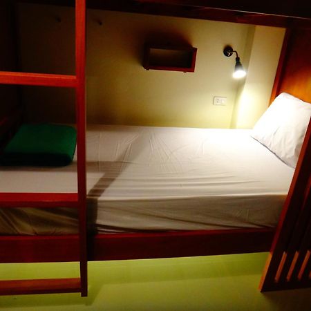 Phangan Pearl Hostel Haad Rin Extérieur photo