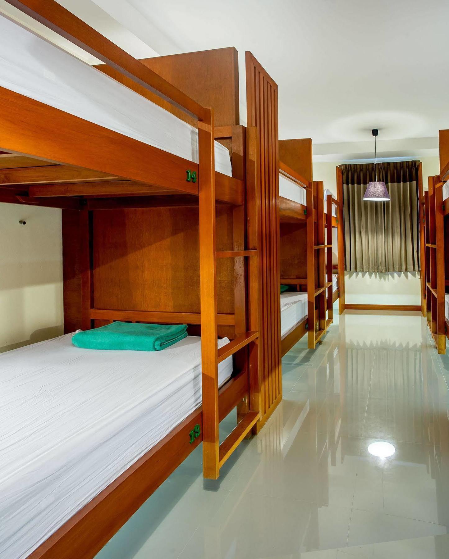 Phangan Pearl Hostel Haad Rin Extérieur photo