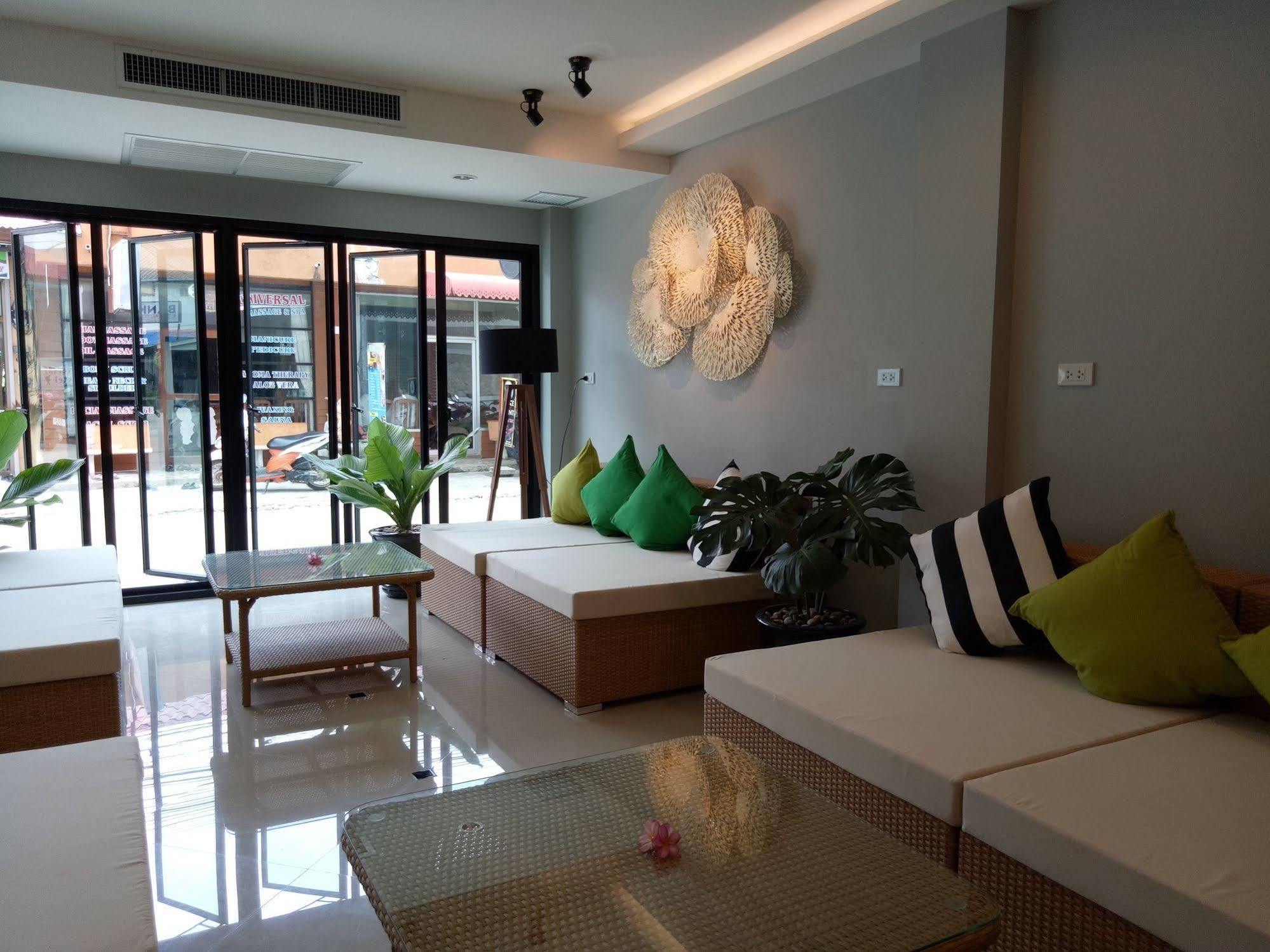 Phangan Pearl Hostel Haad Rin Extérieur photo