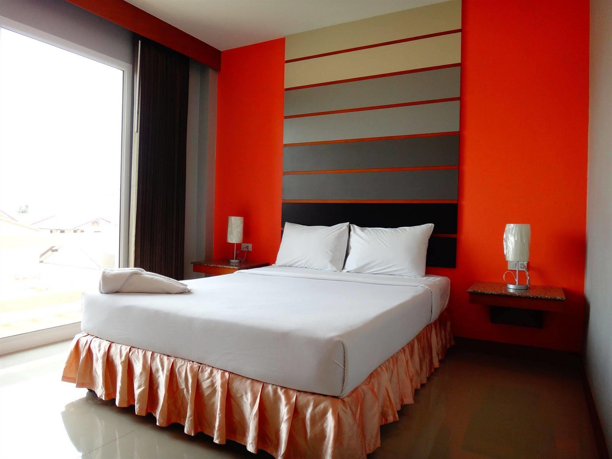 Phangan Pearl Hostel Haad Rin Extérieur photo