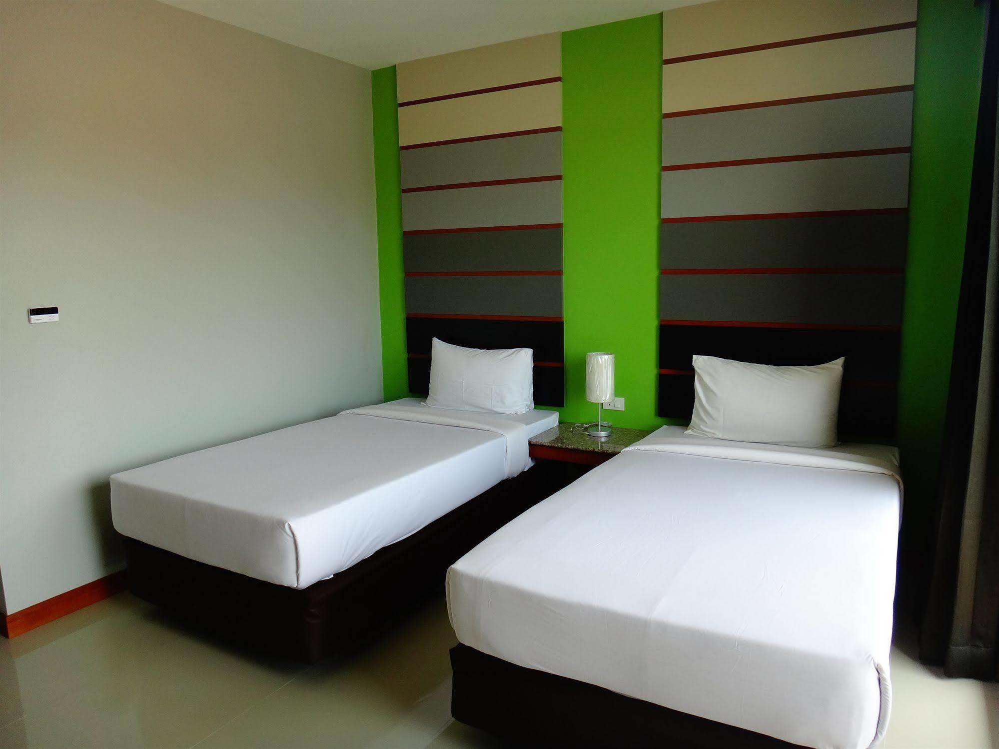 Phangan Pearl Hostel Haad Rin Extérieur photo