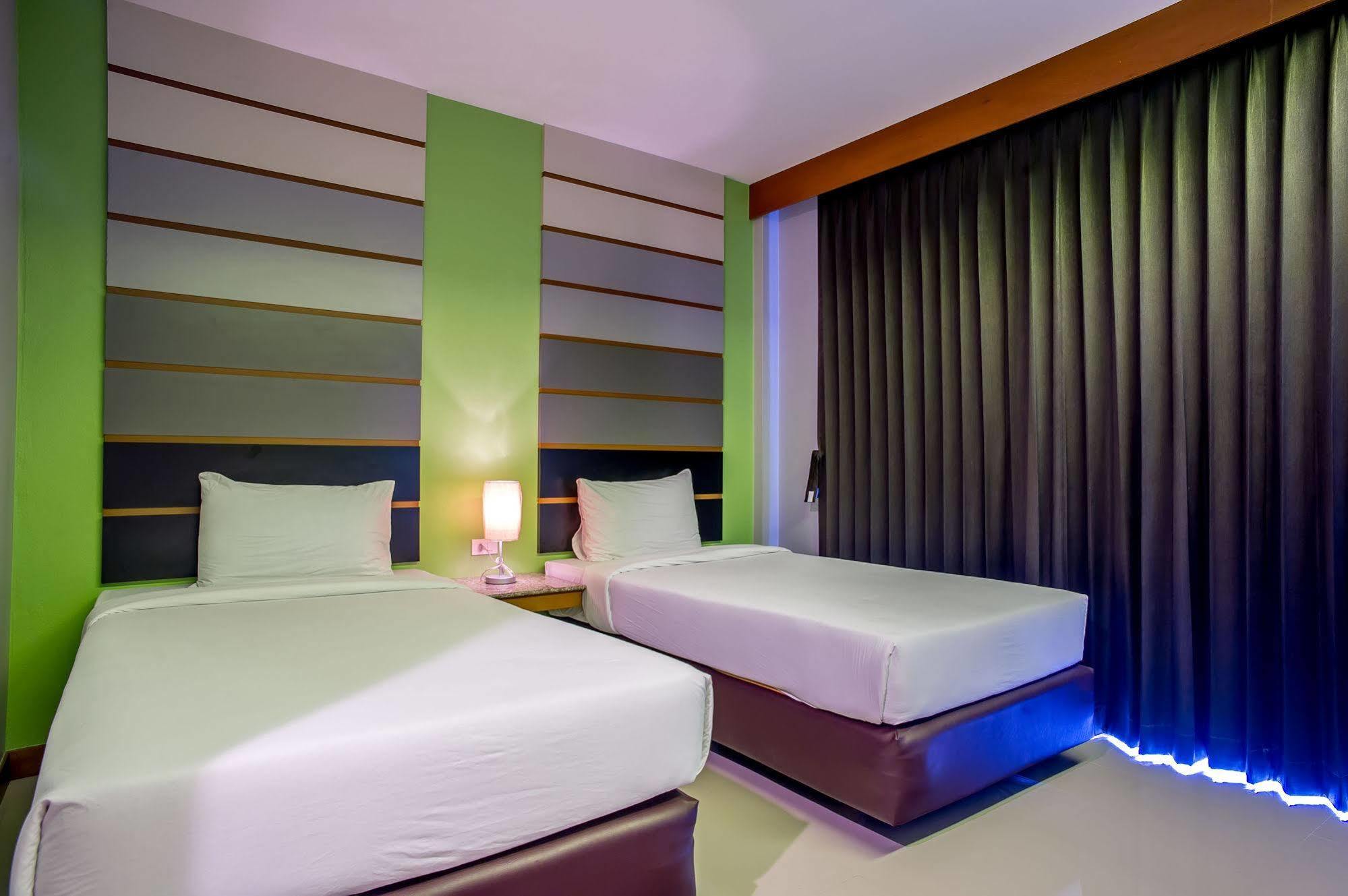 Phangan Pearl Hostel Haad Rin Extérieur photo